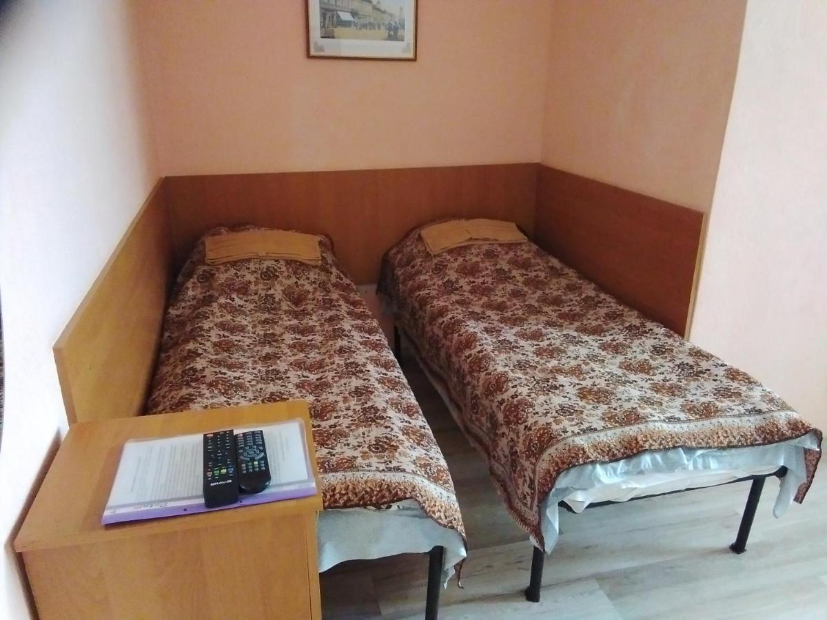 Mini-Hotel Ivano Frankivsk Bagian luar foto